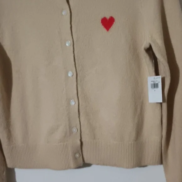 Old Navy ❤️ Heart Button Front Cardigan Size Small NWT - Picture 5 of 9